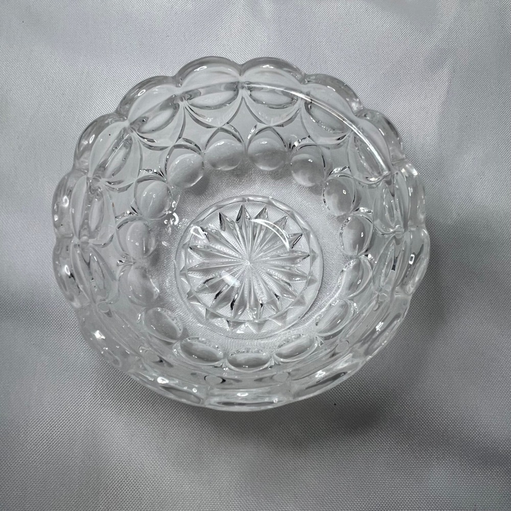 Vintage Crystal Candy Dish Sugar Bowl with Lid Thumbprint Pattern Pedestal Jar - Picture 4 of 7